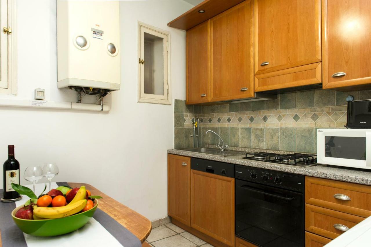 Gregoriana House - Appartamento Con Vista Su Roma Exterior photo